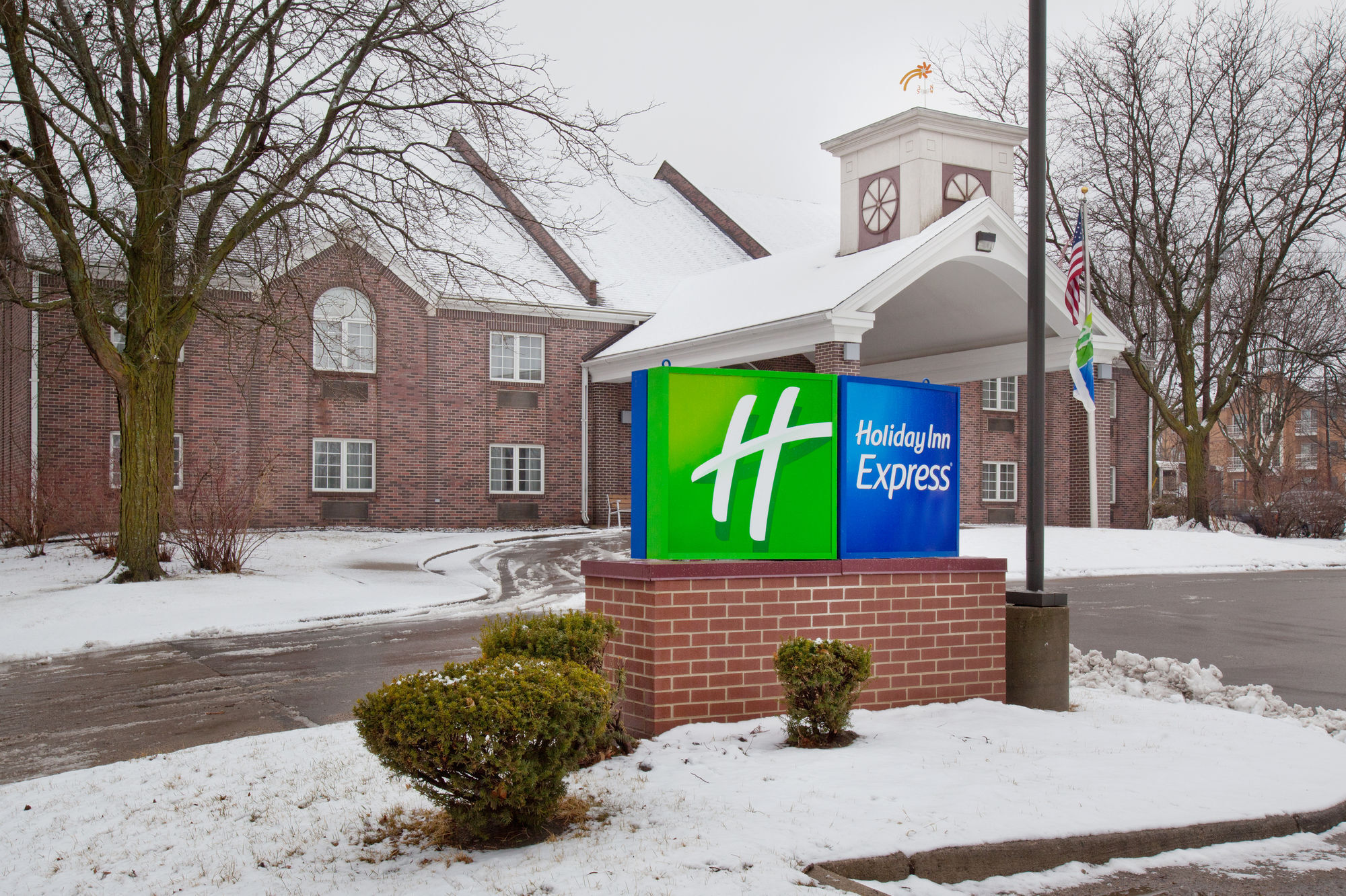 Holiday Inn Express Des Moines-At Drake University, An Ihg Hotel מראה חיצוני תמונה